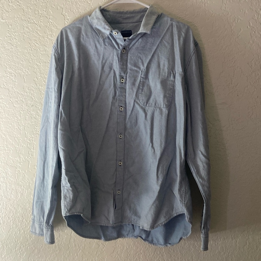 Men’s Light Blue Long Sleeve Button Up